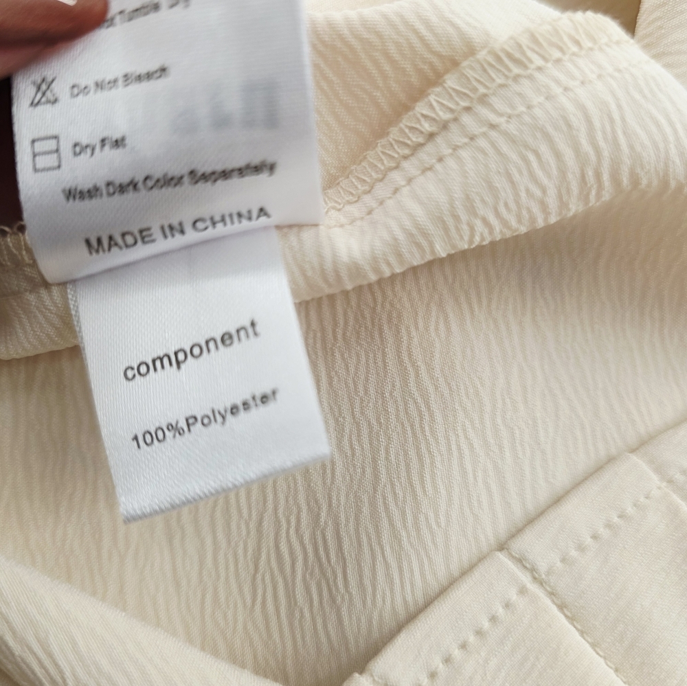 Gaharu Cream Women's Business Casual Blouse Size M - Picture 4 of 6